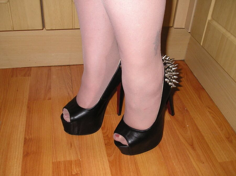 My girlfriend wearing nude seamed tights pantyhose