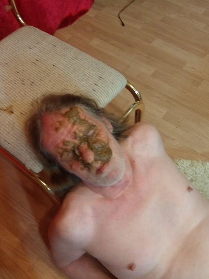 Der ist total am Ende - gebt ihm den Rest