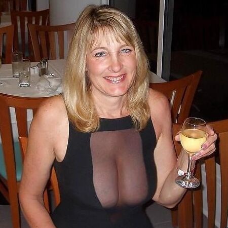 Older and hot (Night out)
