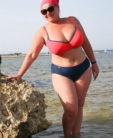 Heavy mature tits