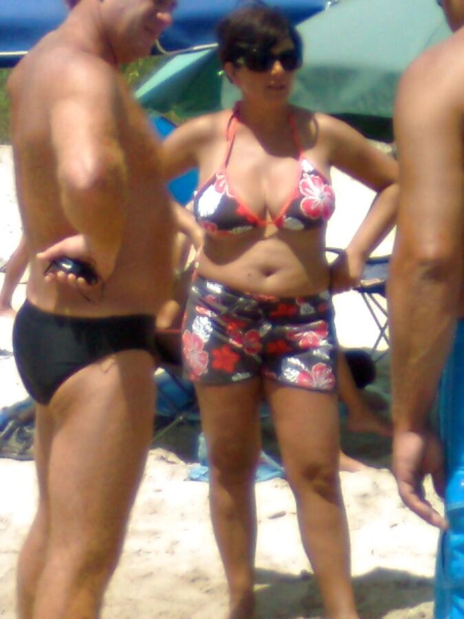 Stunning tits on the beach