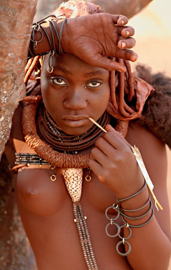 Alb. Tribal Naked -