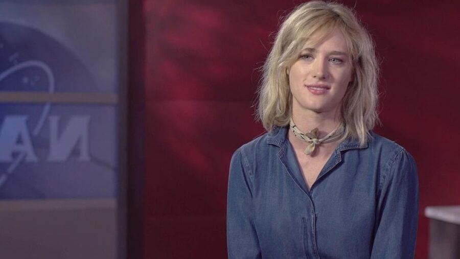 Mackenzie Davis is obsession worthy