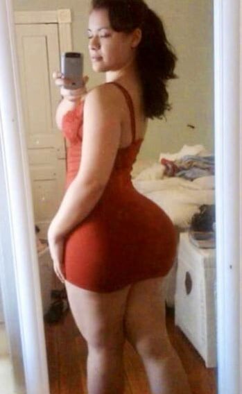Big Sexy Booty Latina in Slutty Outfit and High Heels