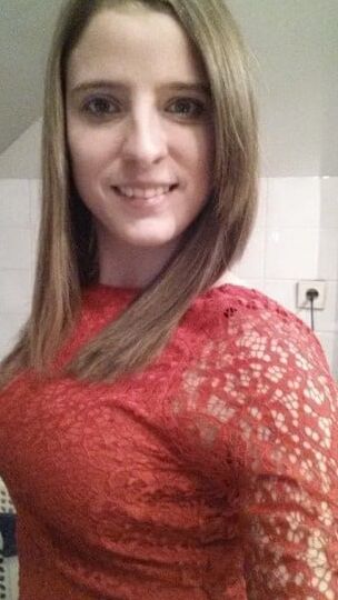 Mariijn , hot wife
