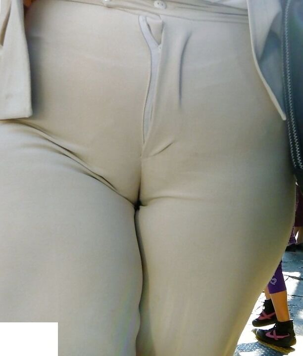 Cameltoe Granny