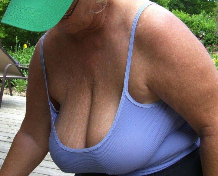 Old milfs on the beach. Hot, wet, exciting.