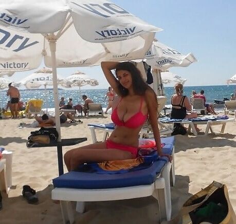 Award Winning Beach Tits!!