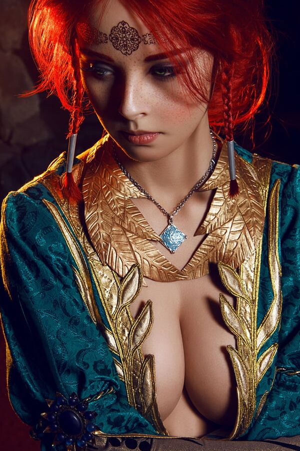 Valentine Triss Merigold Cosplay
