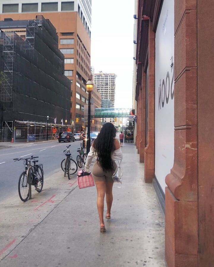 Sexy Busty Arab Loves Fucking