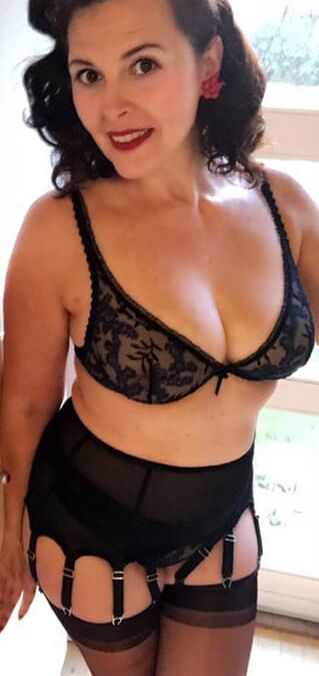 Miss Betty Vintage lingery non nude