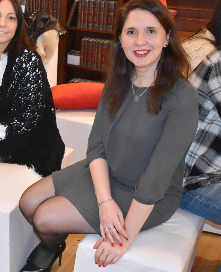 Jew Wife in Pantyhose