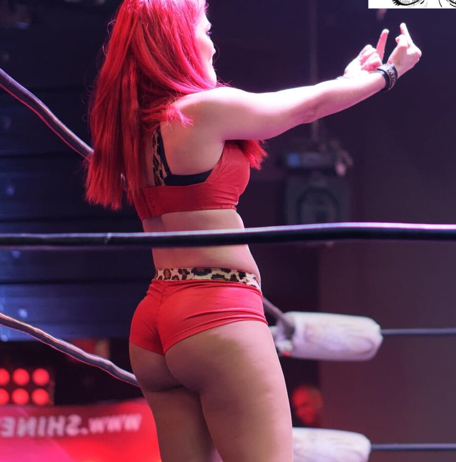 Evelisse velez catcheuse lucha underground