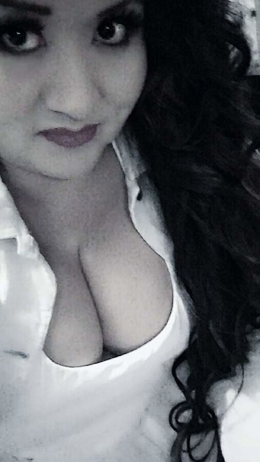 Slutty cum face (Andrea Aaliyah Wilson) A Facebook fuck toy