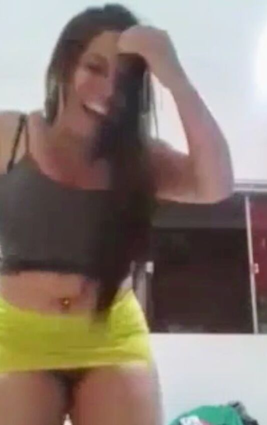 SDRUWS - BRAZILIAN CHUBBY AMATEUR SLUT ANA PAULA LIVE ON IN