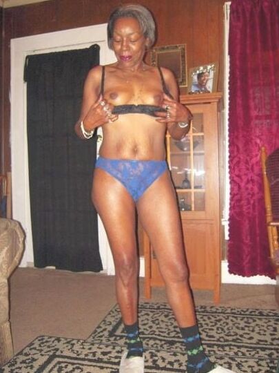 A sexy amateur wife