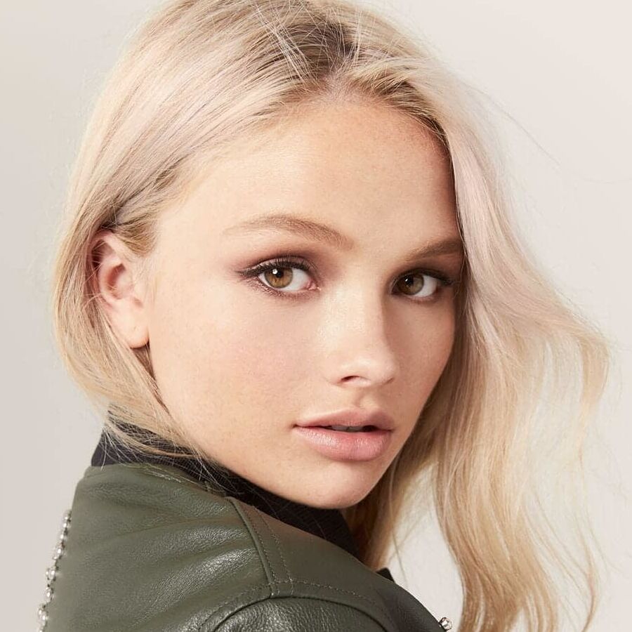 Natalie Alyn Lind