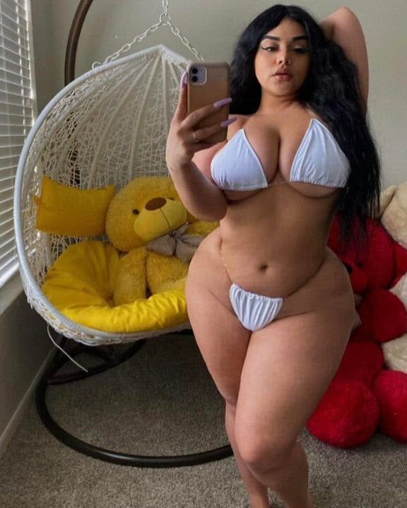 curvy and thickk