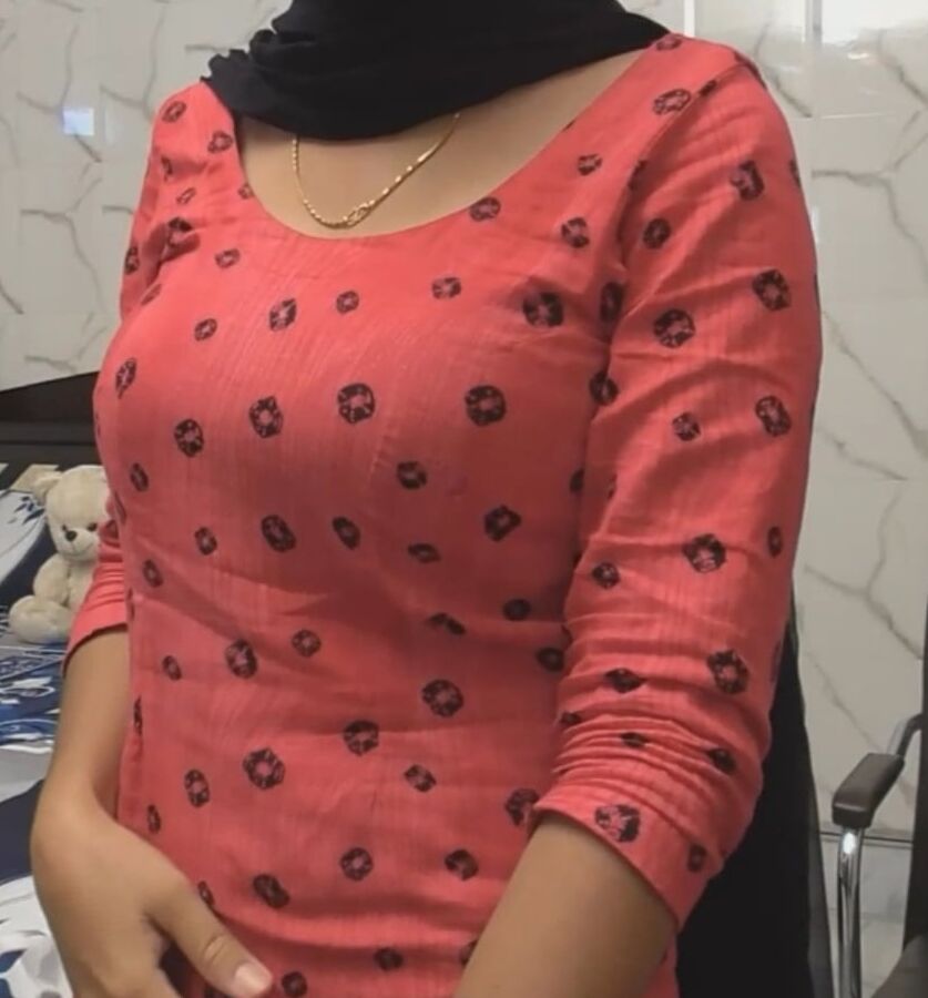 My sexy, big-breasted Sri Lankan lover Savreen
