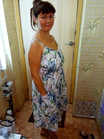 Russian chunky MILF wife enjoy been exposed