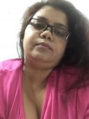 A hot chubby aunty