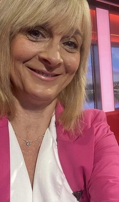 Todays Wank Target..Louise Minchin Loves To Watch Us Wank