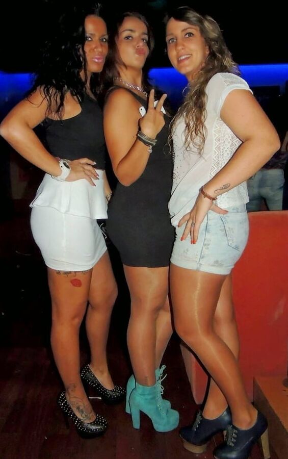 party girls in pantyhose