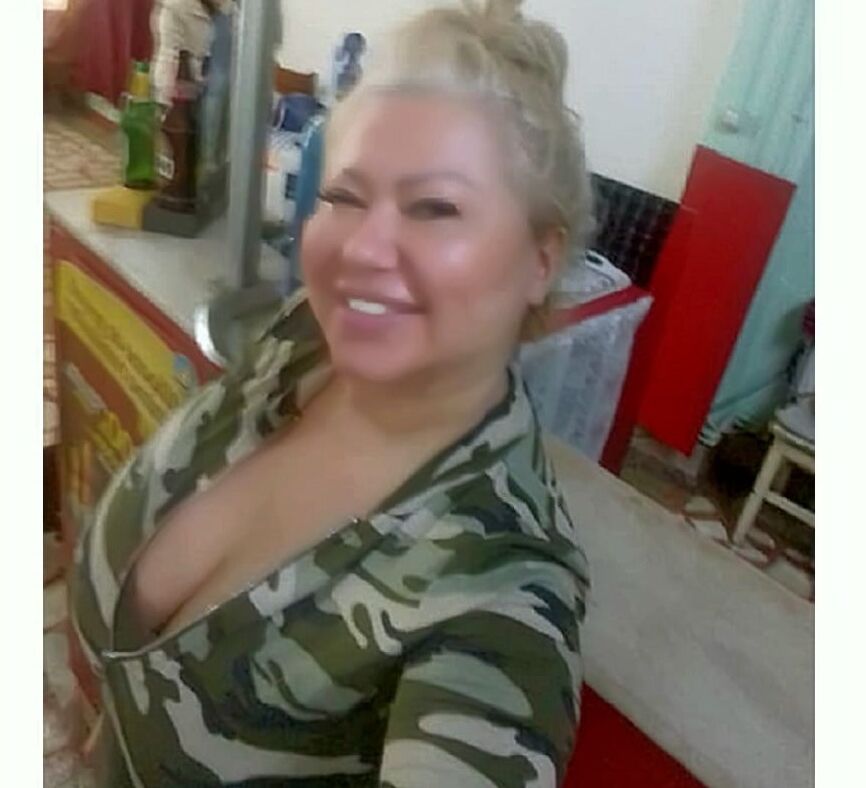 ROU ROMANIAN MILFS SLUT MOM IS A ESCORT IN THE US