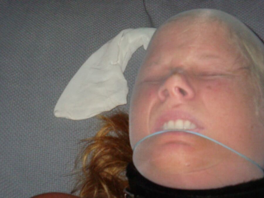Pantyhosed Maksed Pig