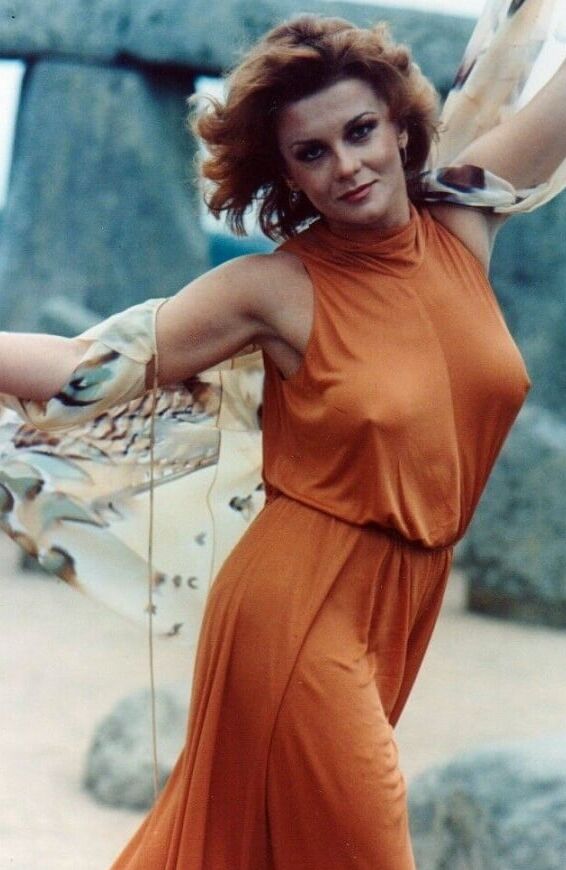 Ann-Margret Pokies and Cameltoe