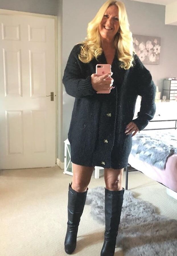 Insta Milfs &amp; Gilfs Wearing Boots no.