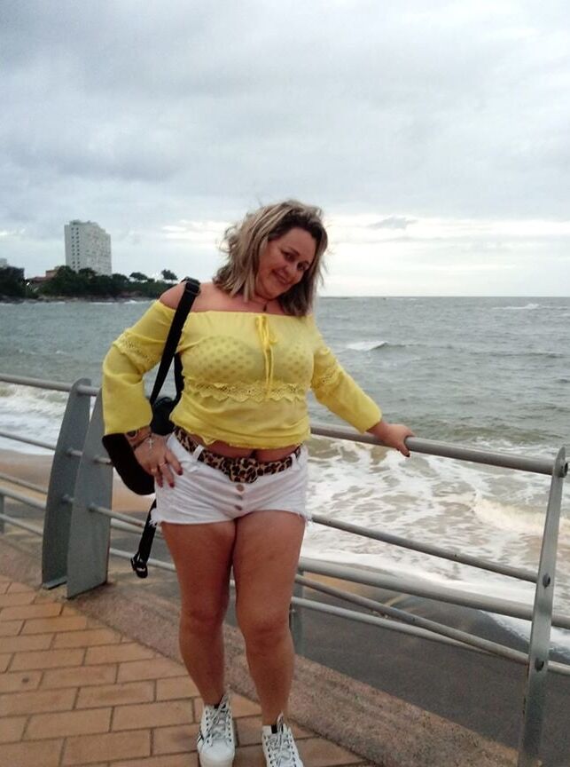 MILF JELZA