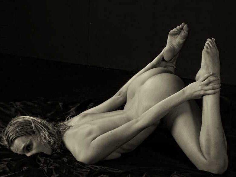 POSTURES DE SOUMISE