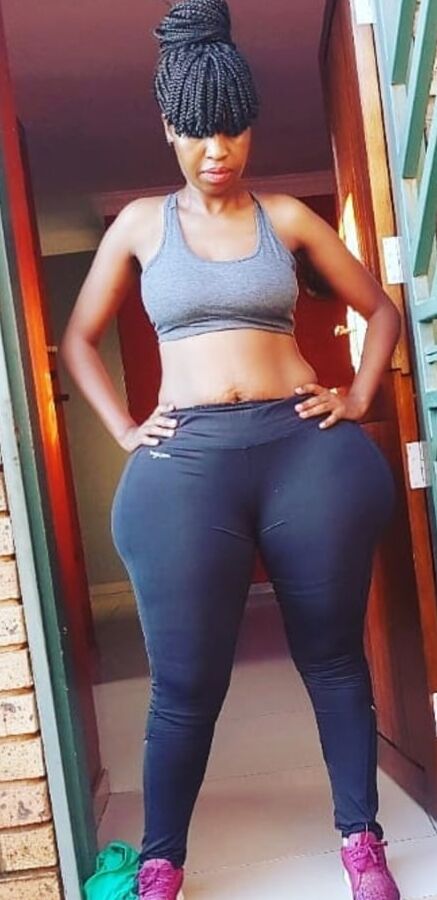 Lil juicy big booty mega wide shethick slim bbw pear