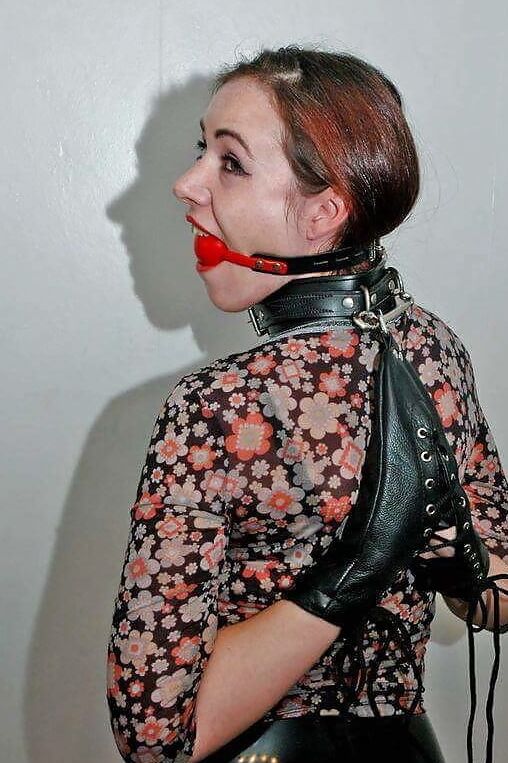 Submissive bitch&;es