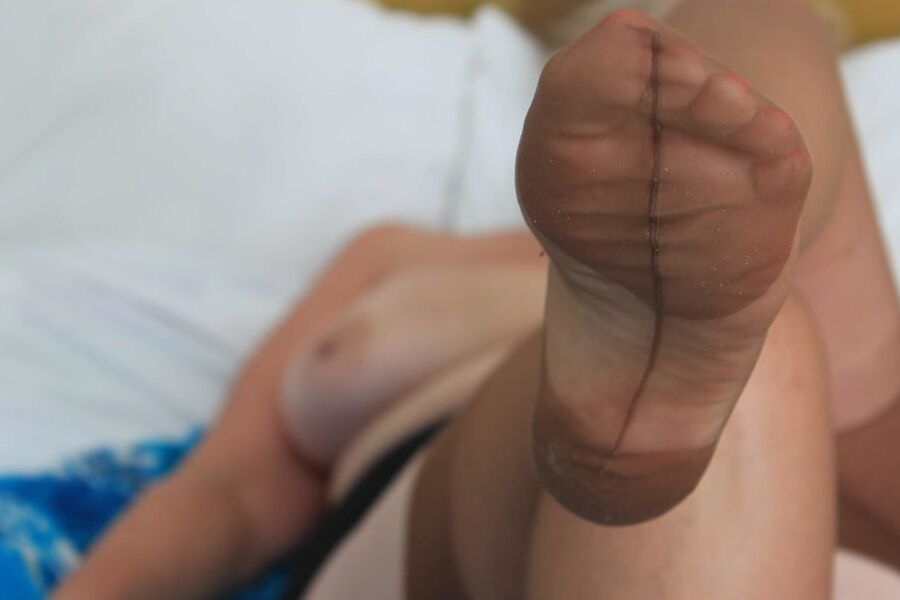 Nylon covered feet