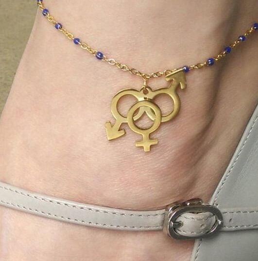 Nice jewelry for hot wives