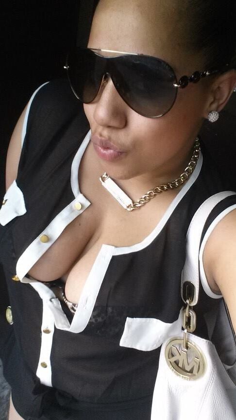HUGE TIT MILF SLUT Yulissa shows off her breasts and smokes