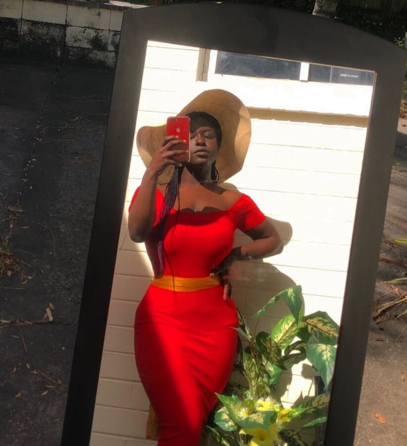 Curvy Black Babe Hogoe