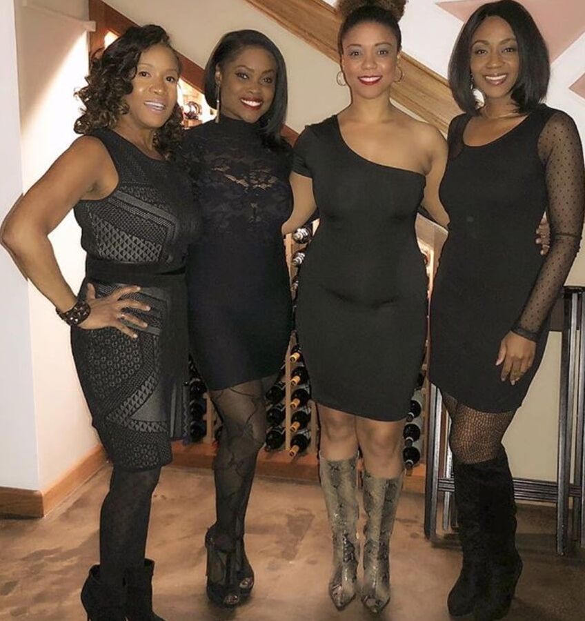 Female Celebrity Boots &amp; Leather - Anita Blanton