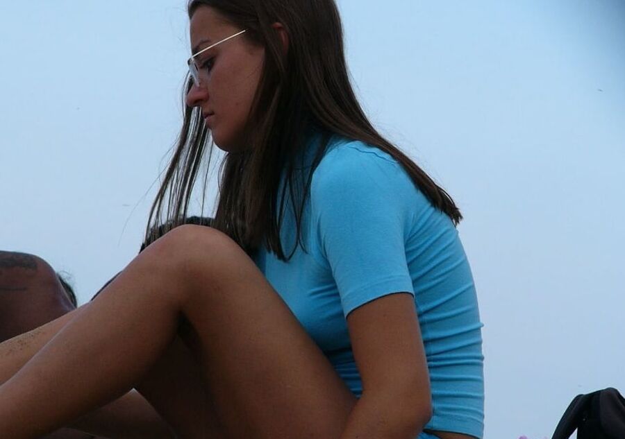 Top Milf with well Shaved Pussy on the Fkk Beach