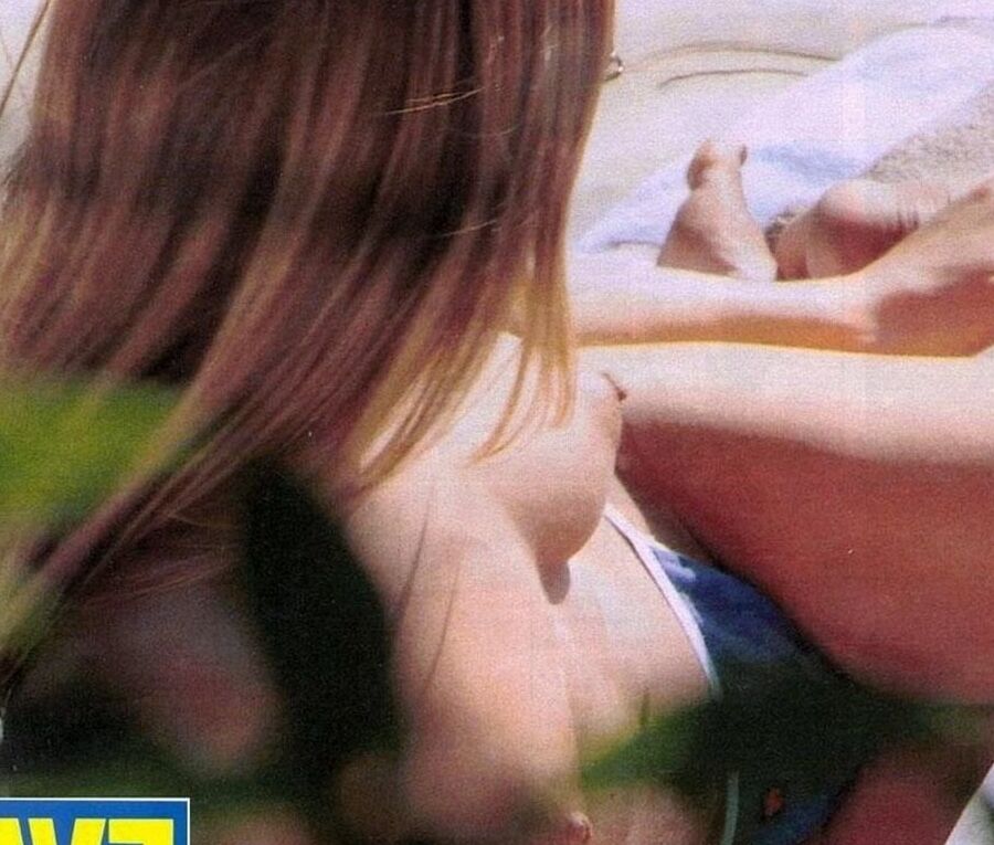 Celeb Sunday Assorted Beach Nudes