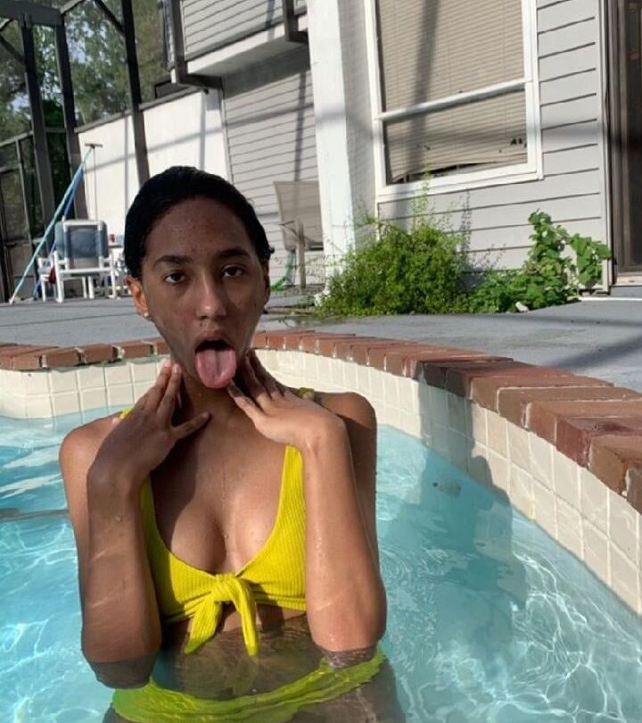 Mix ebony slut