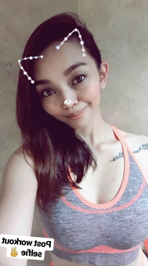 Filipino gym girl