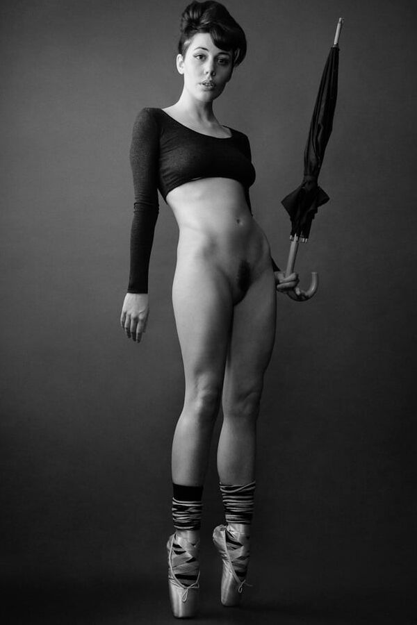 Nude women in Black &amp; White