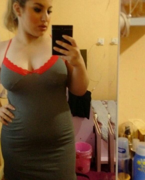 Sexy MILF with Big tits