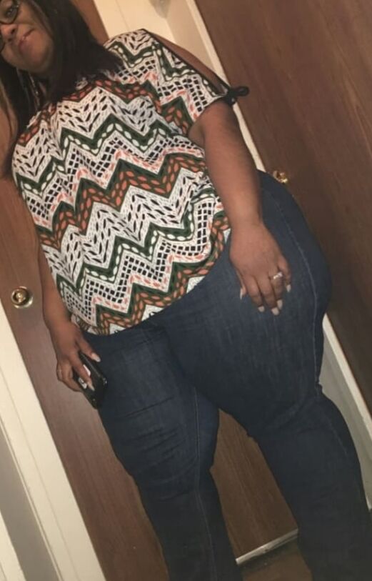 Short sexy chunky mature big booty pear mzthiq bbw