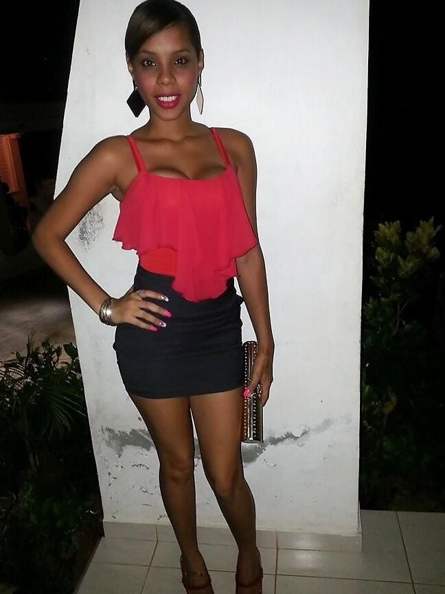 Caribian ebony Jessica Nunes