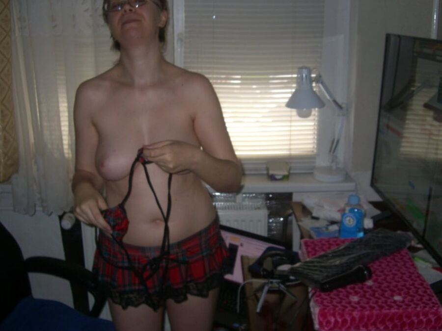 Nerdy looking woman with amazing body
