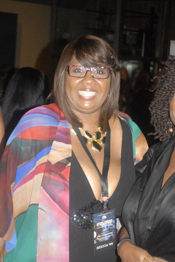 Older and hot (Night out)